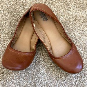 Mossimo Flats